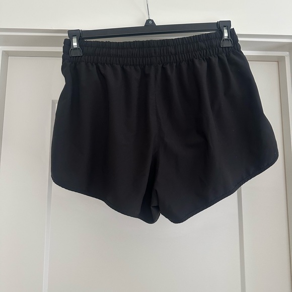 Vuori Black Women's Athletic Shorts - Picture 2 of 2